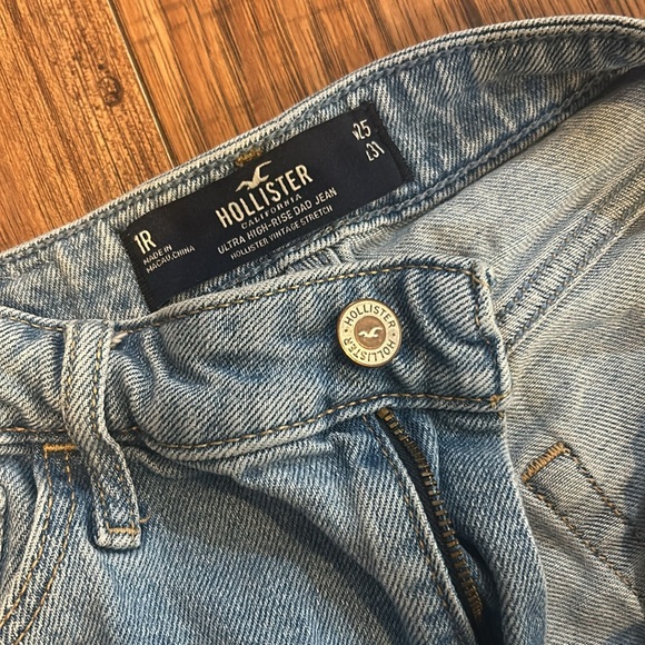 Hollister jeans - Picture 2 of 3